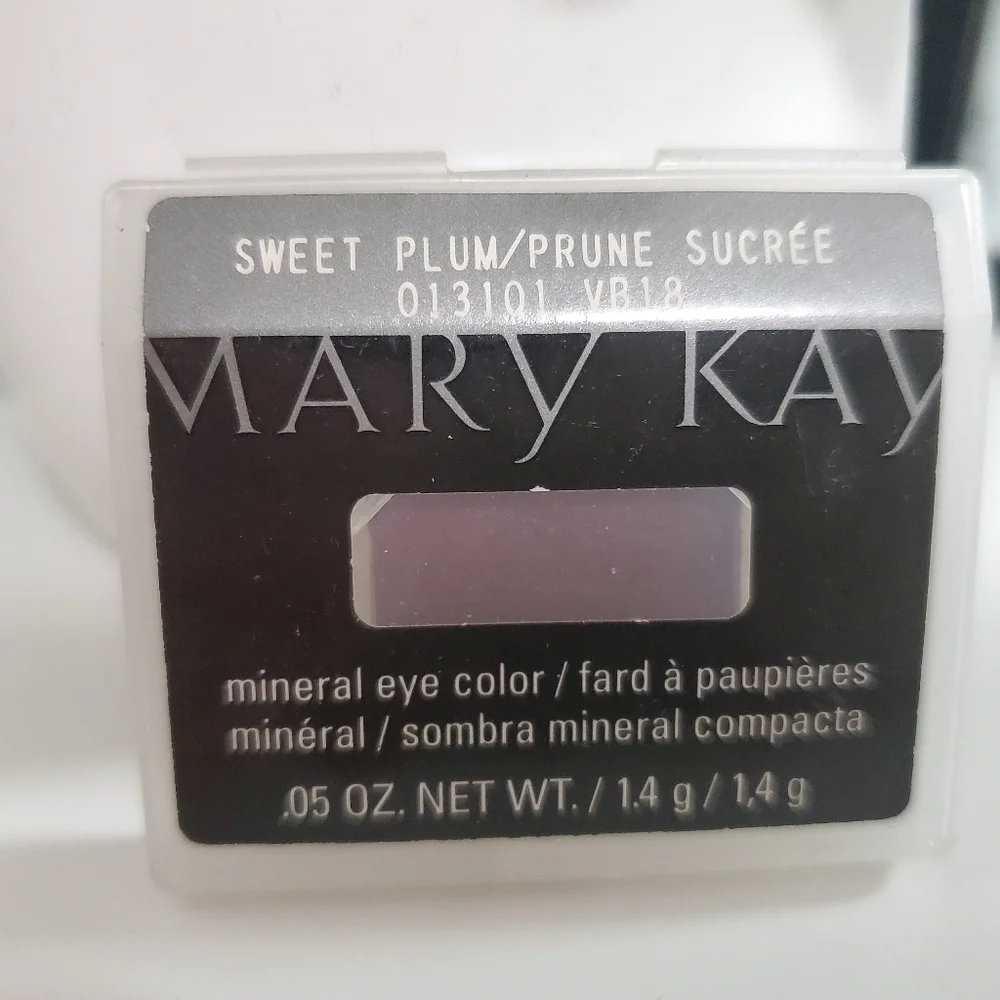 Mary Kay Sweet Plum Mineral Eyeshadow
